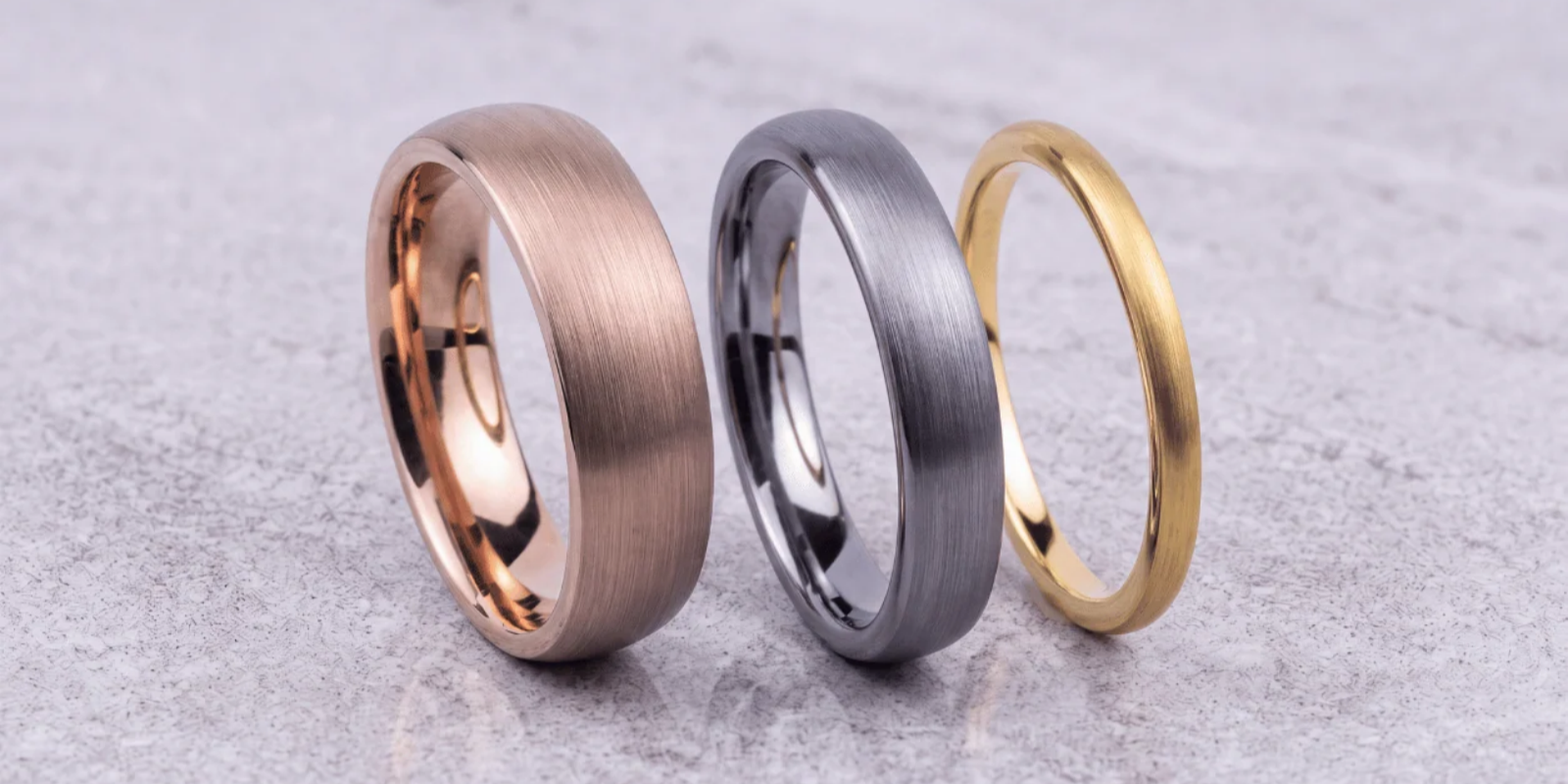 Jewelry Finishes Explained: Polished, Brushed, and Hammered