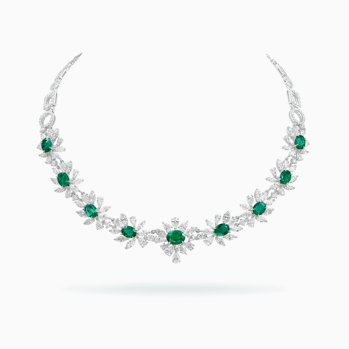 18K White Gold Emerald & Diamond Necklace	