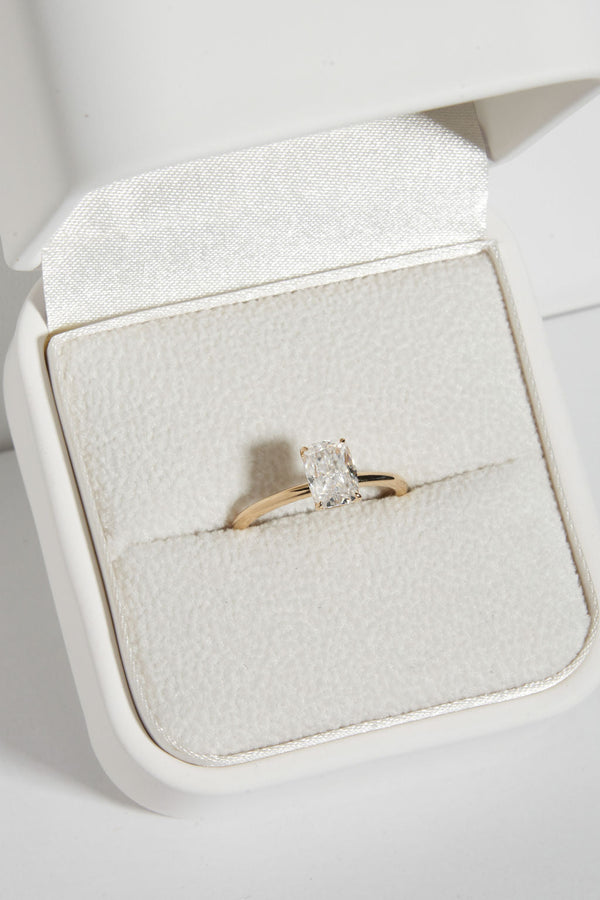Cushion Solitaire (Elongated)