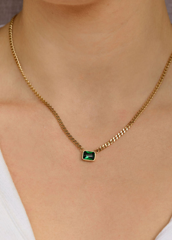 Emerald Flat Curb Pendant